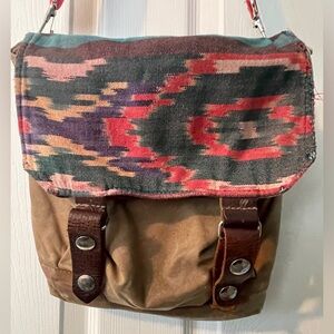 Wooly Bison Crossbody bag